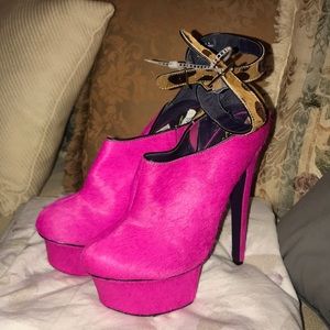 Neon Pink WOMENS Heels 💞🔥🔥🔥